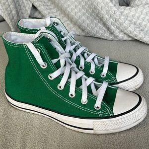 Green high top chuck taylor converse